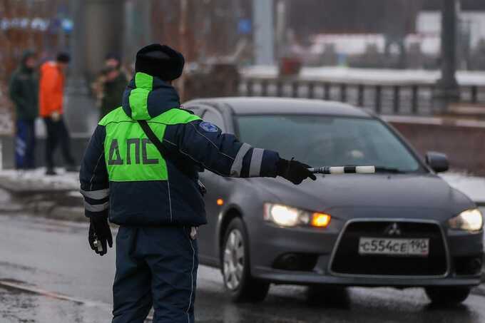 Экс-гаишник из Москвы получил 5,5 года колонии за незаконное имущество в Дубае
