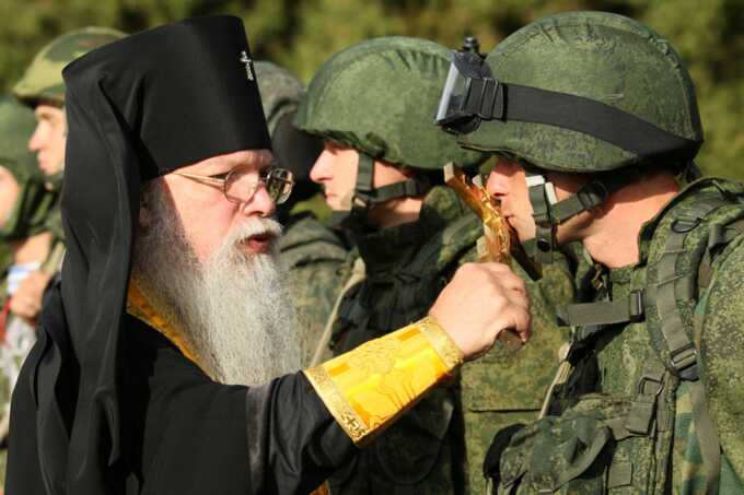 РПЦ запускает магистратуру для подготовки «боевых» священников