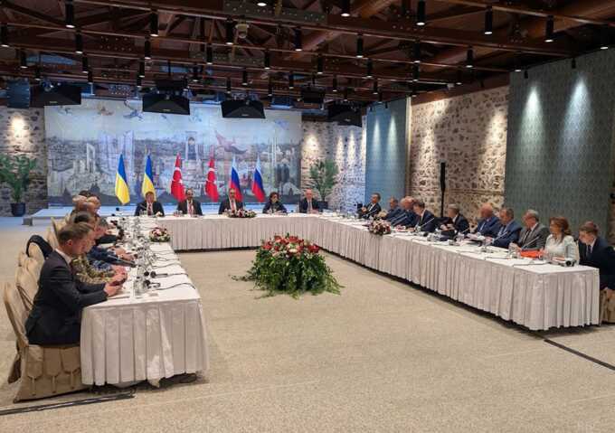 Киев использует переводчика, но говорит по-русски